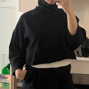 Oak and fort turtleneck